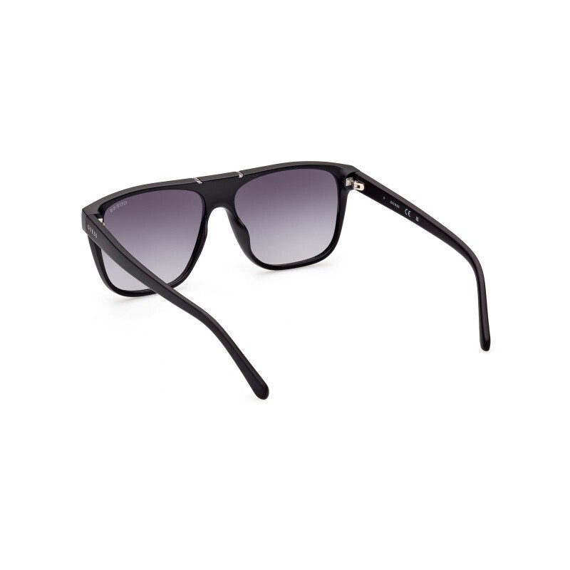 GUESS 00056